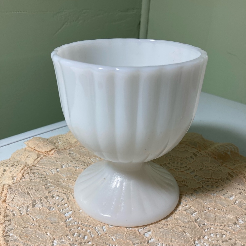 Elegant White Milk Glass Pedestal Vase